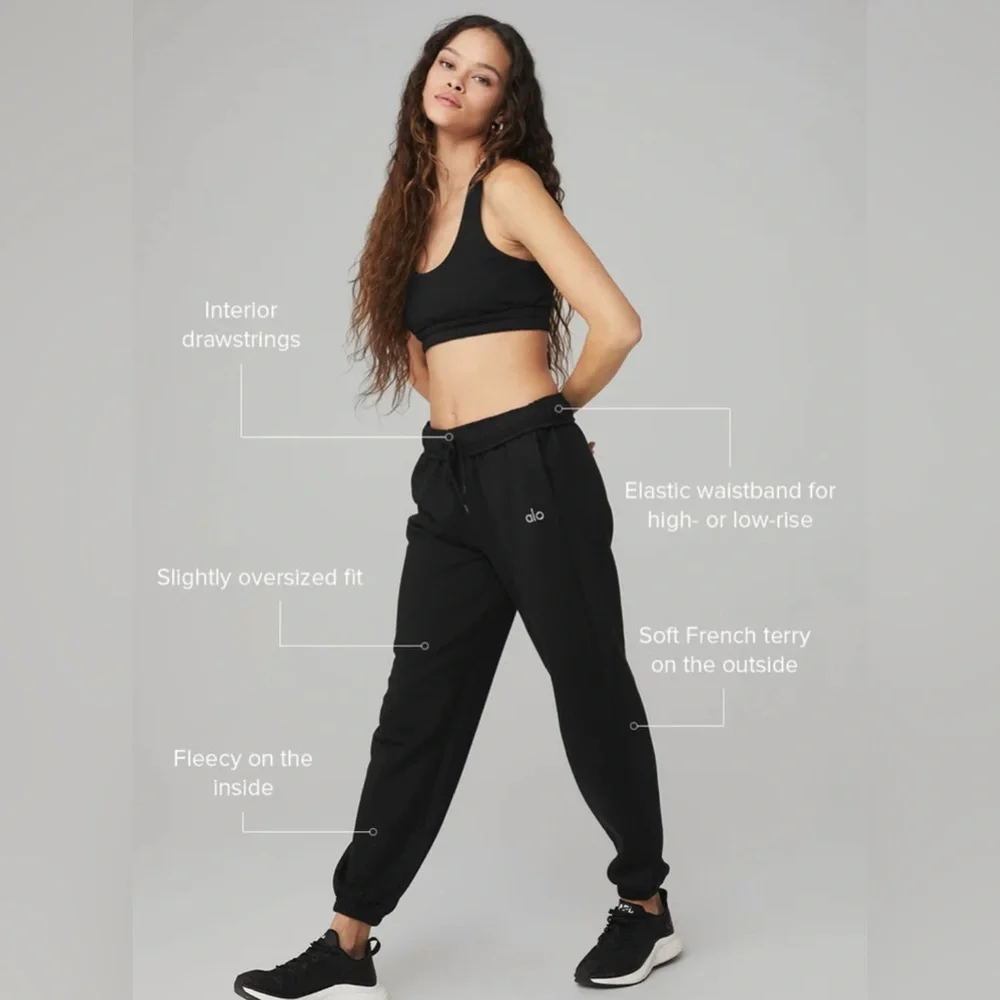 Alo Yoga NWT Accolade Sweatpants Cool Chrome Logo Black, Pockets XS